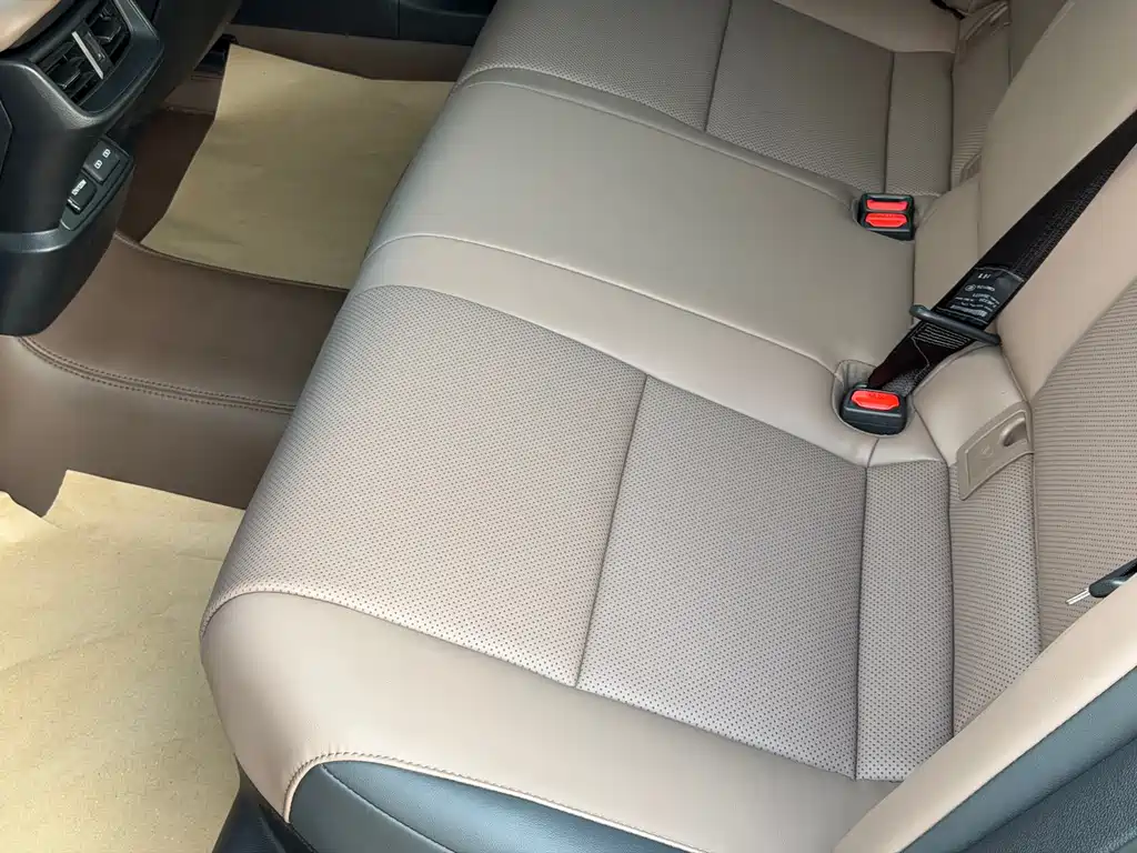Lexus ES — миниатюра 7