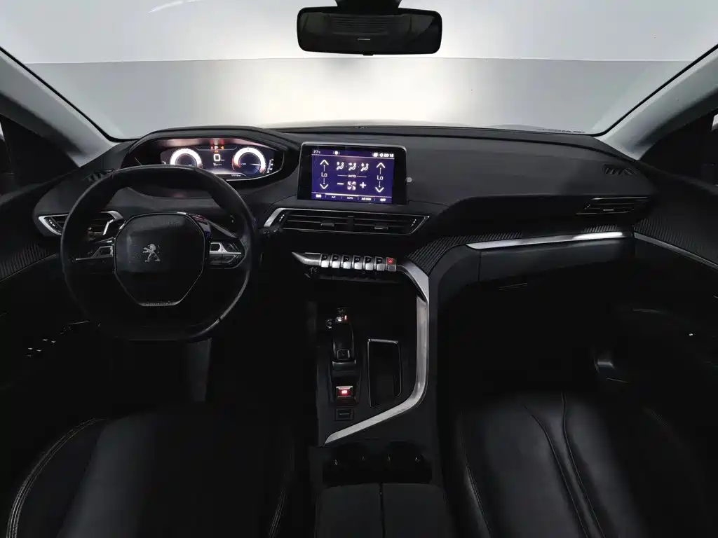 Peugeot 5008 — миниатюра 5