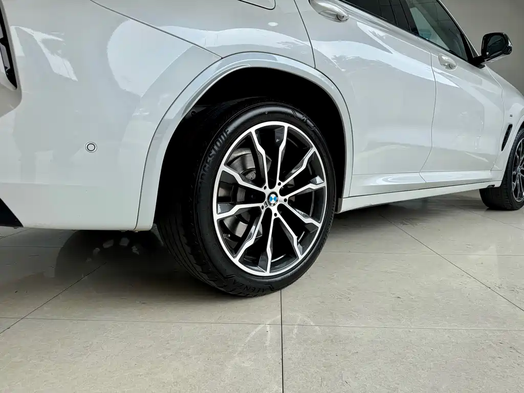 BMW X3 — миниатюра 21