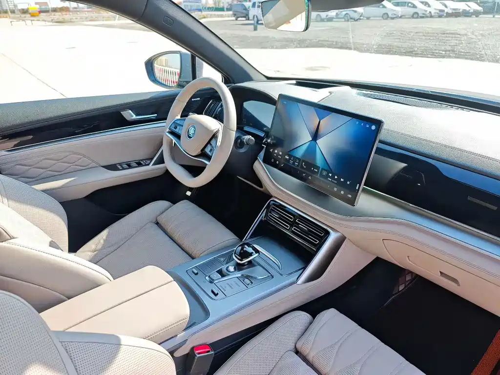 BYD Tang New Energy — миниатюра 7
