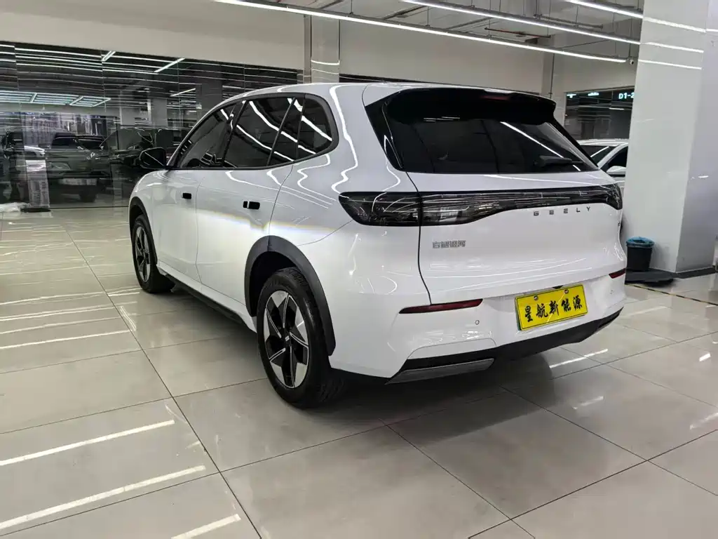 GEELY GALAXY GALAXY E5