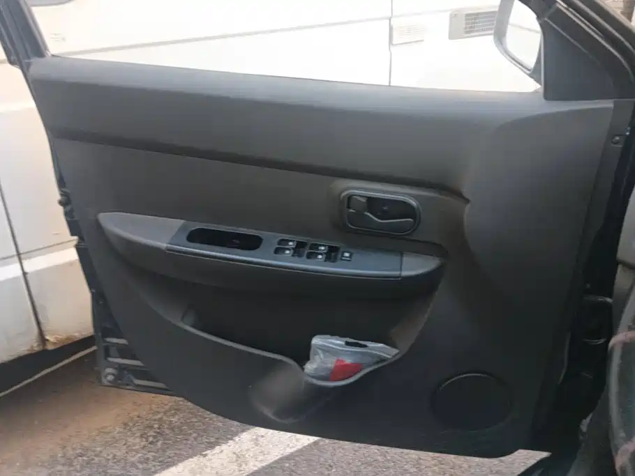 Wuling Hongguang — миниатюра 7
