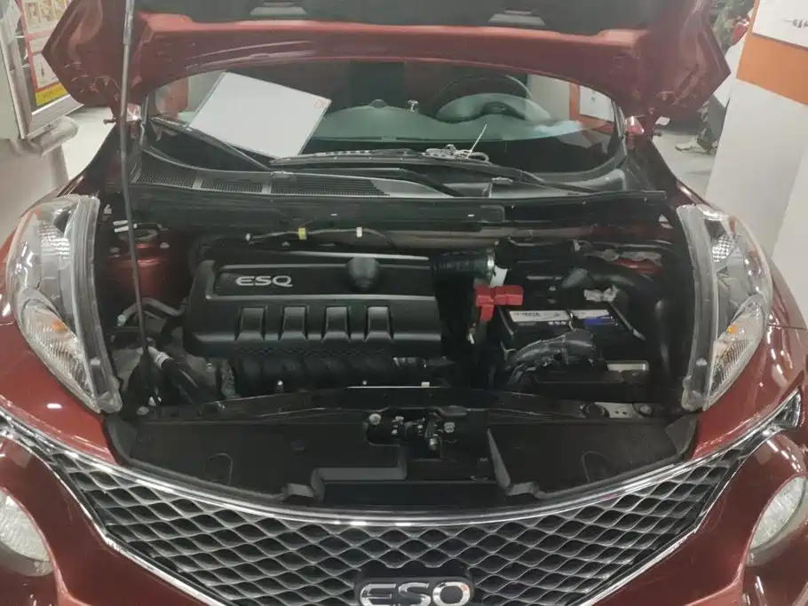 Infiniti ESQ — миниатюра 10