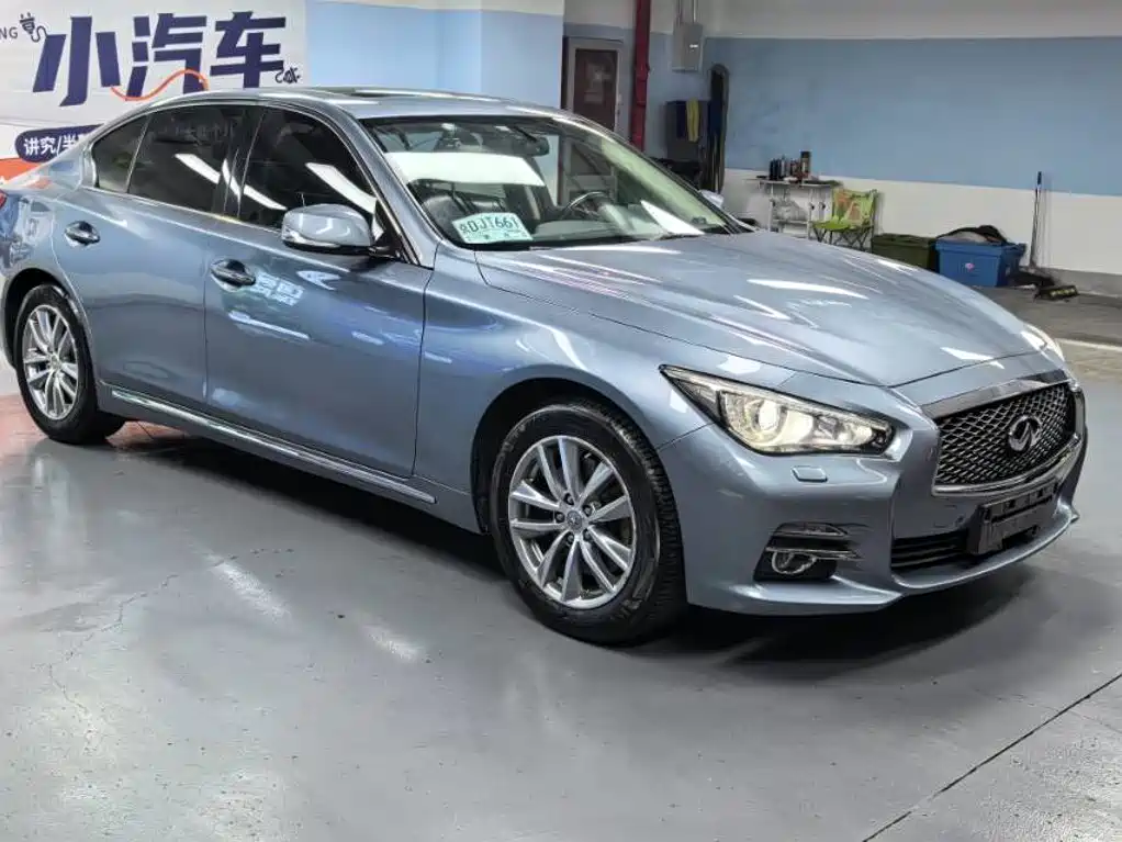 Infiniti Q50L 2015 2.0T Enjoy