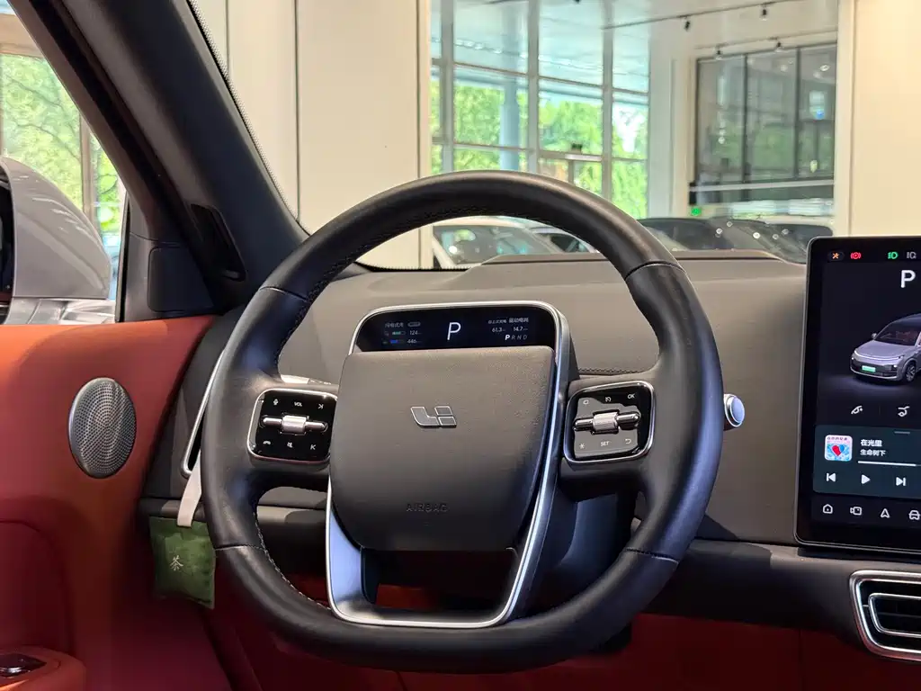 Li Auto Li L8 — миниатюра 14