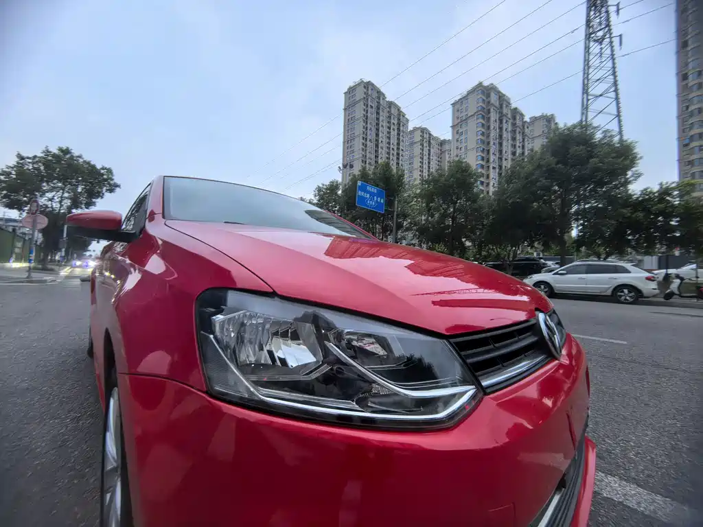 Volkswagen Polo — миниатюра 13