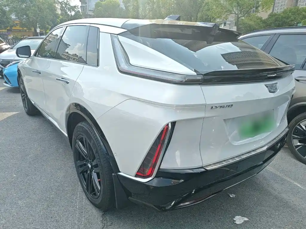 Cadillac IQ 2024 Luxury