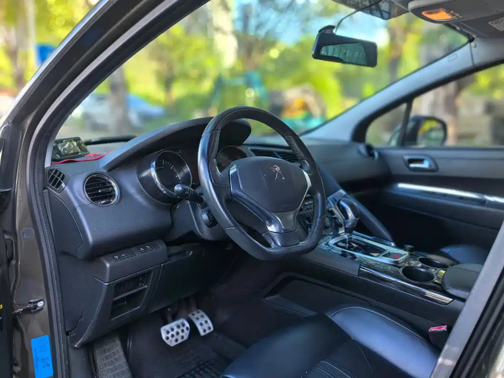 Peugeot 3008 2013 2.0L AT