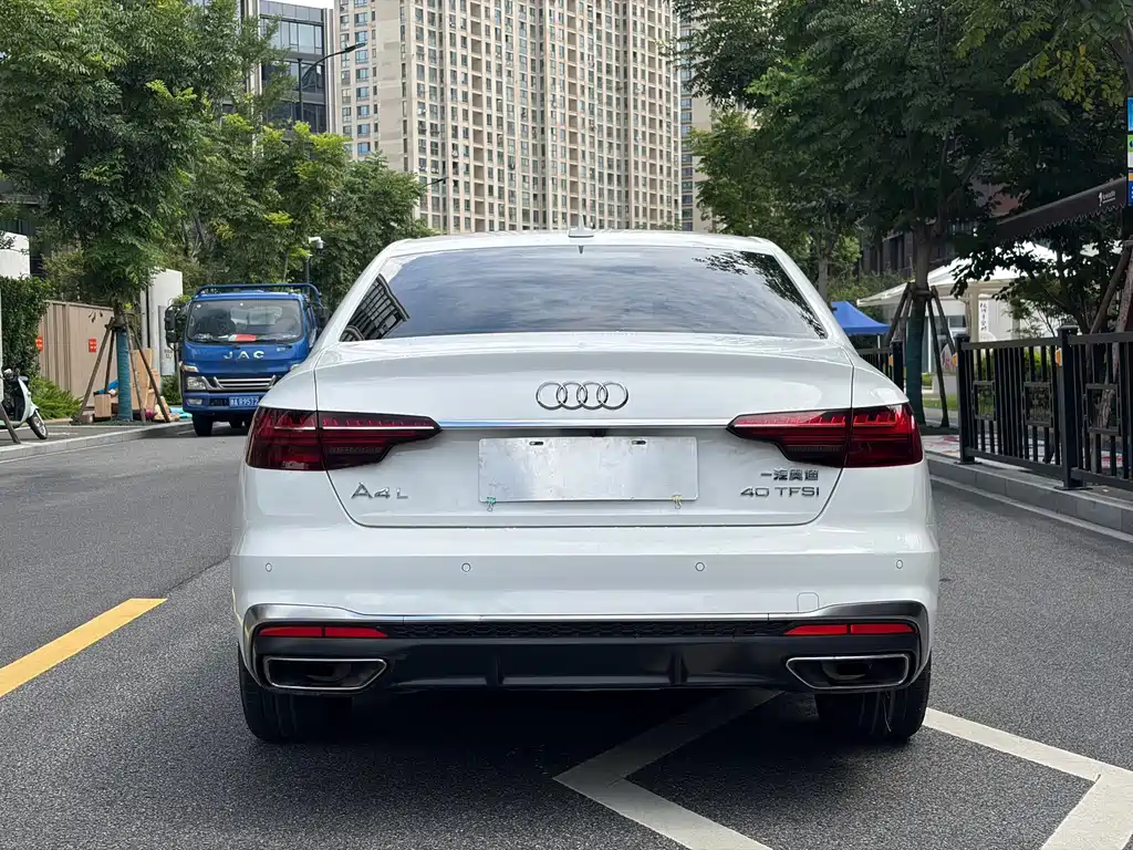 Audi A4L — миниатюра 16