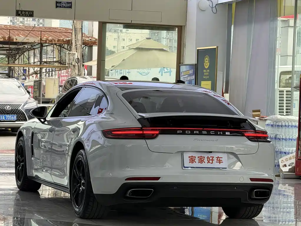 Porsche Panamera — миниатюра 17