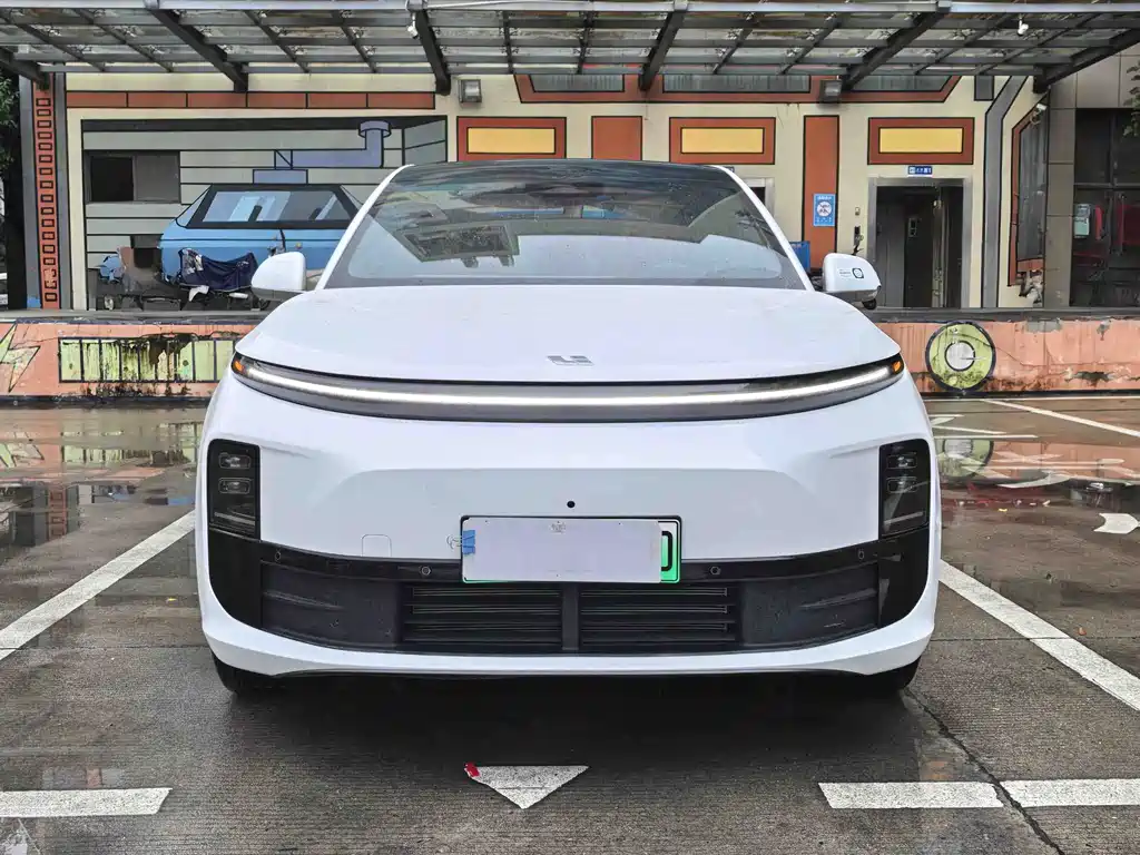 Li Auto IDEAL L6