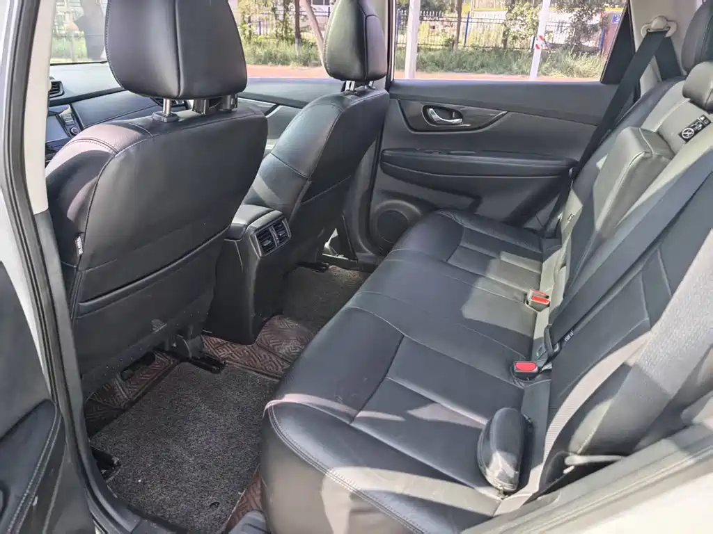 Nissan X-Trail — миниатюра 5