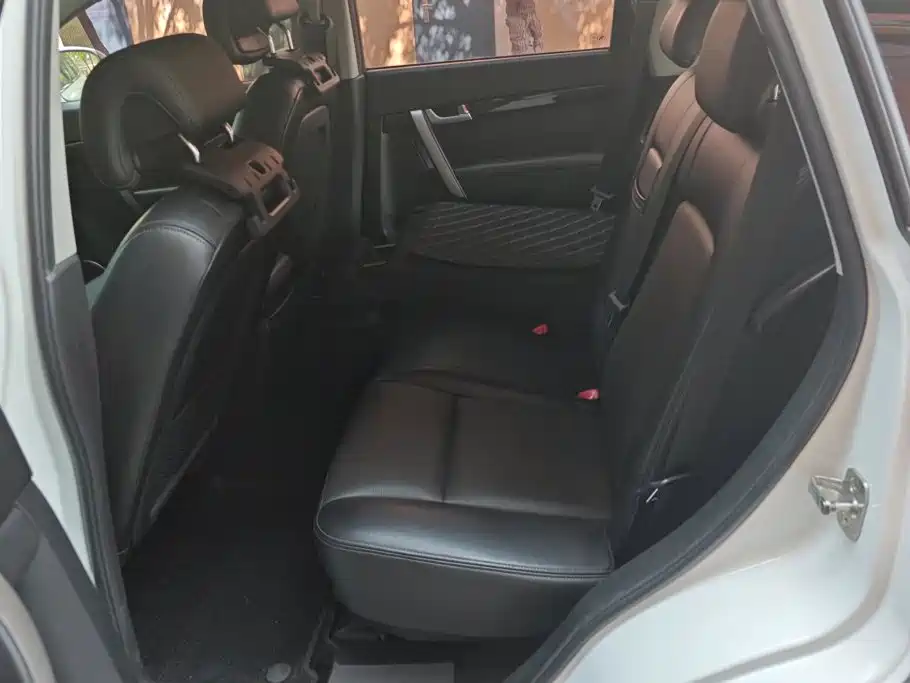 Chevrolet Captiva — миниатюра 11