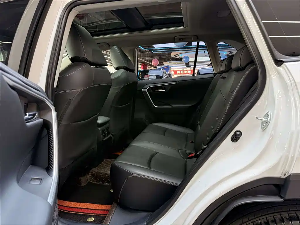 TOYOTA RAV4 RONGFANG