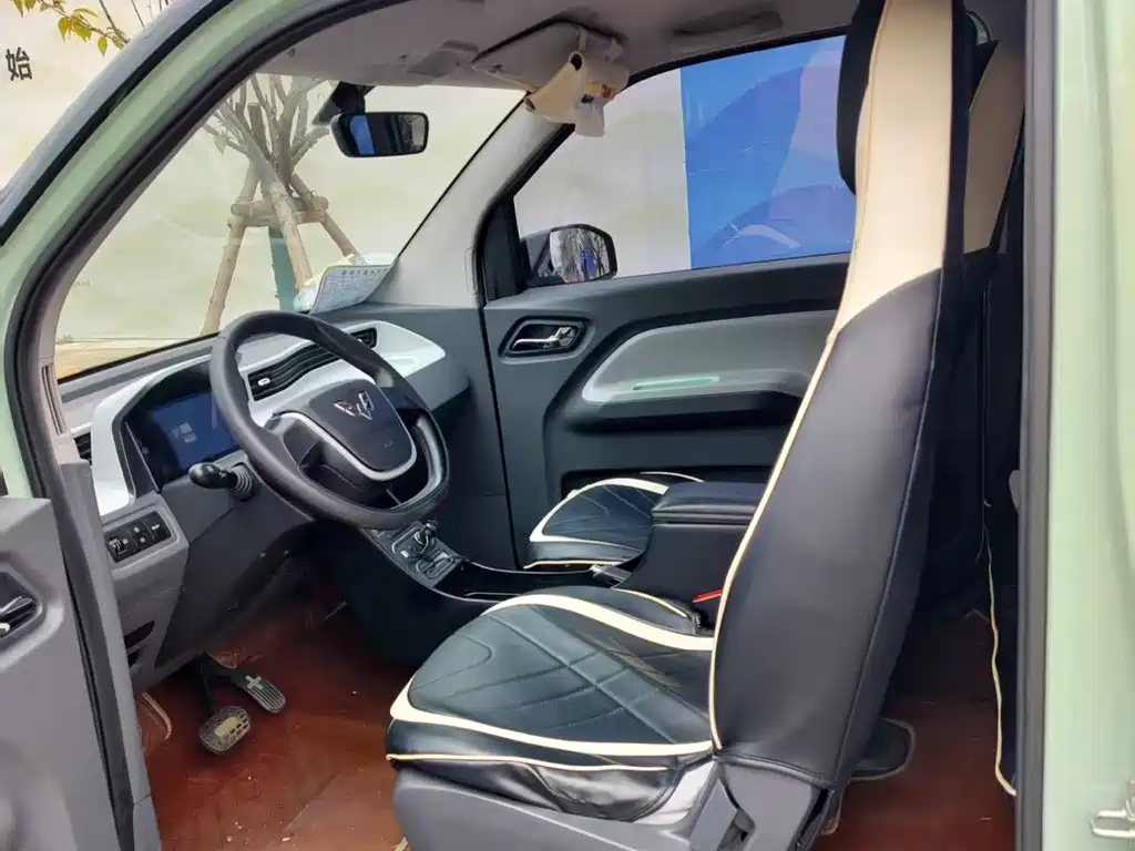 Wuling MINIEV — миниатюра 5