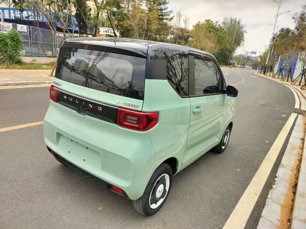 Wuling MINIEV — миниатюра 7