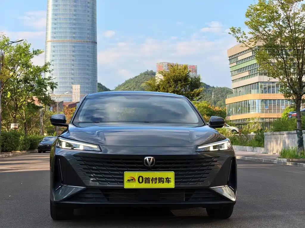 Changan Yida — миниатюра 2
