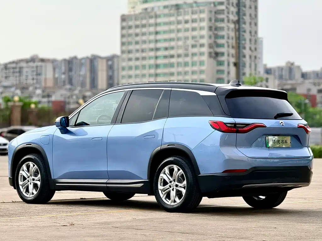 NIO ES8 2020 415KM мест