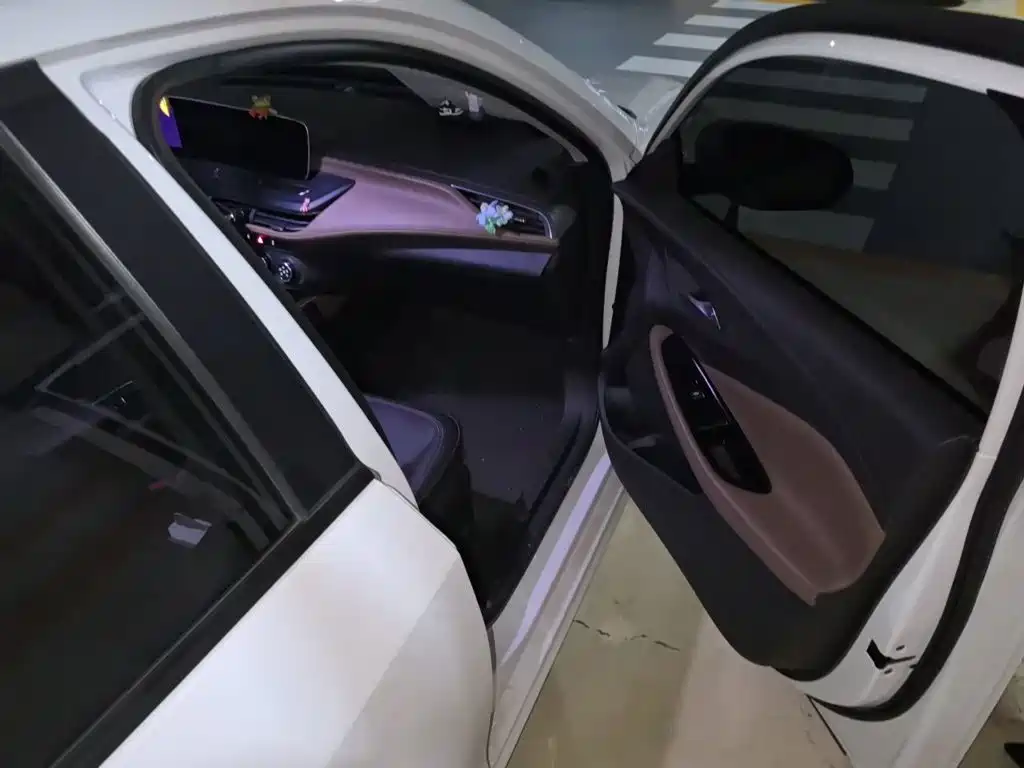 Buick Verano — миниатюра 19