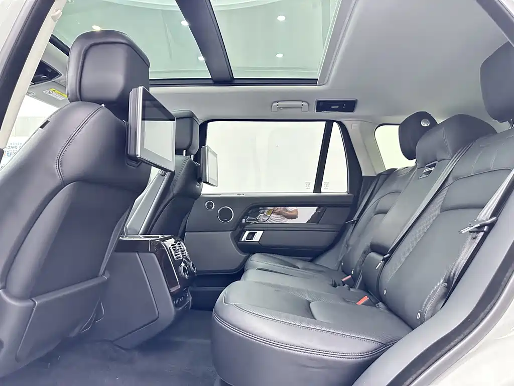 Land Rover Range Rover — миниатюра 10