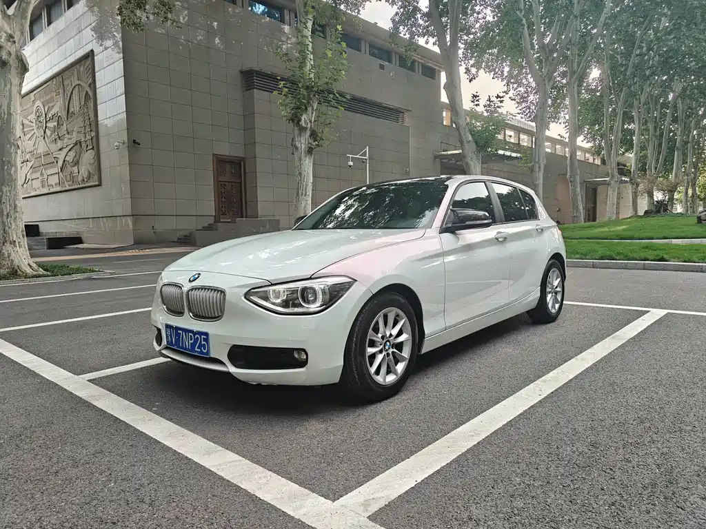 BMW 1 Series (Import) 2015