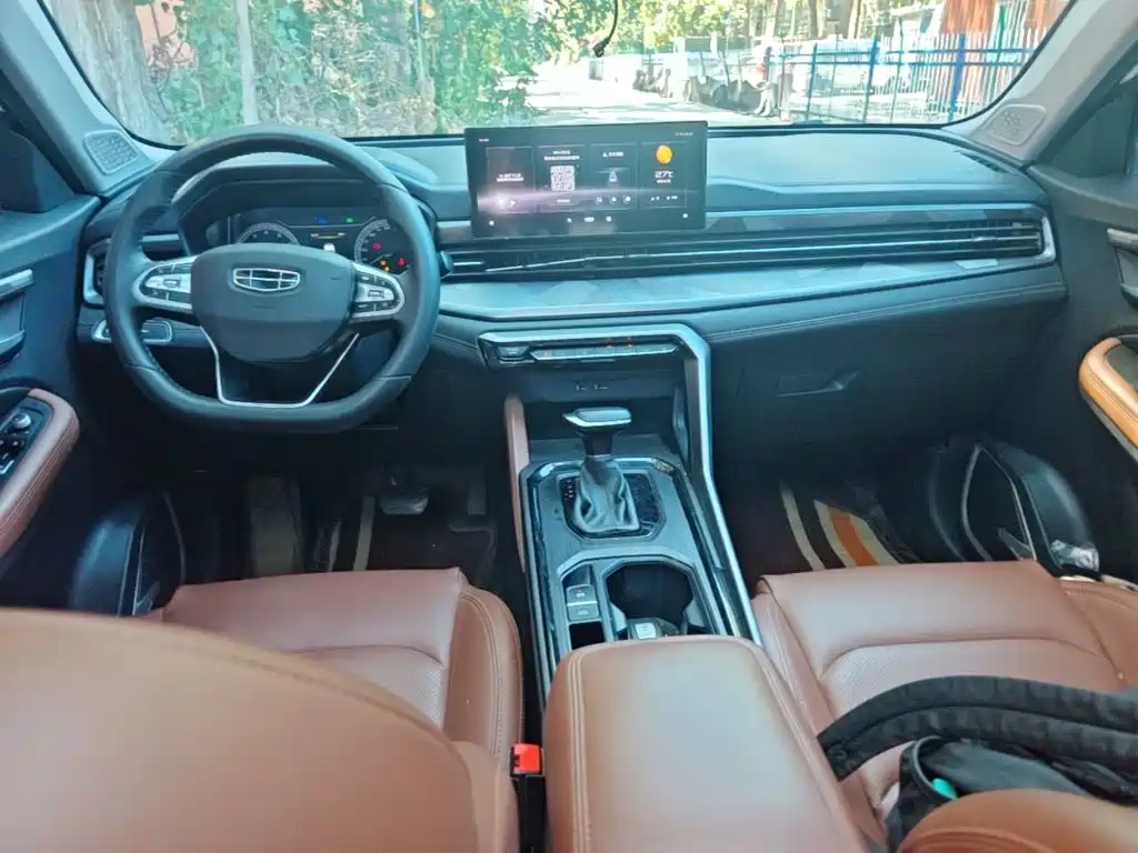 Geely Vision X6 — миниатюра 6