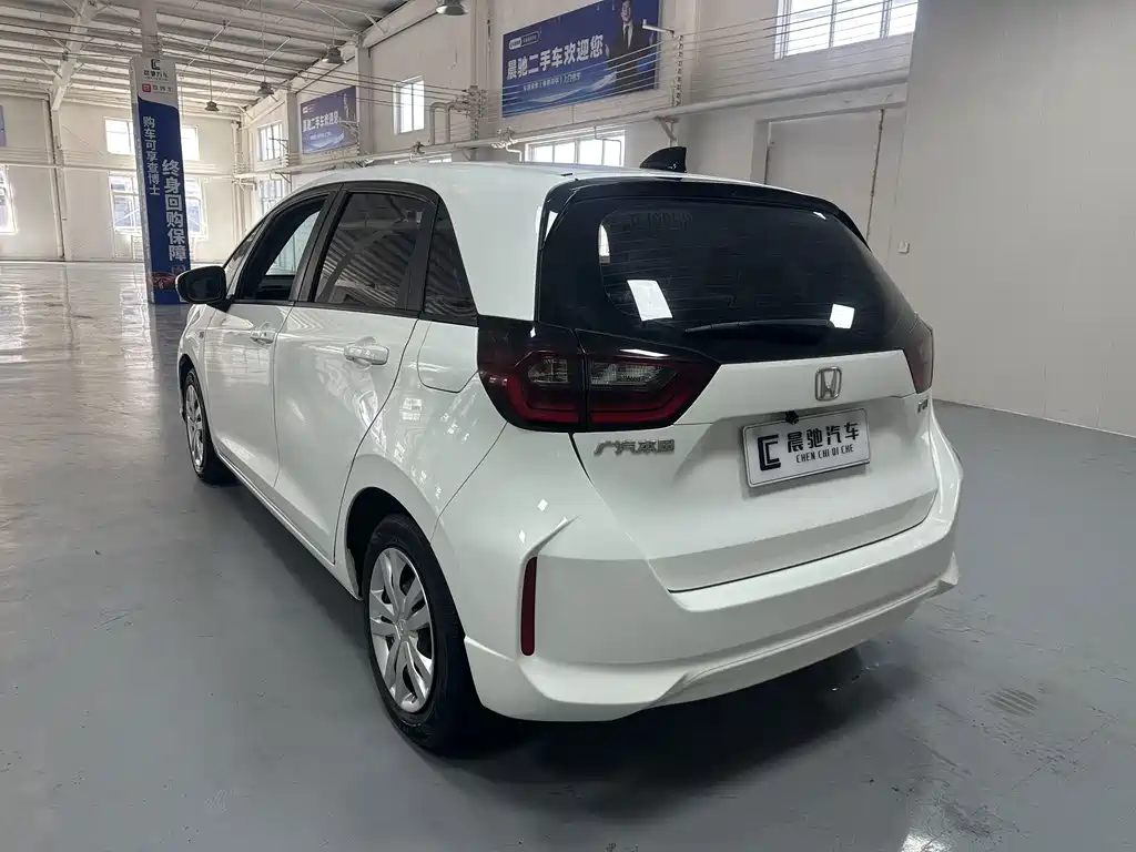 Honda Fit — миниатюра 6