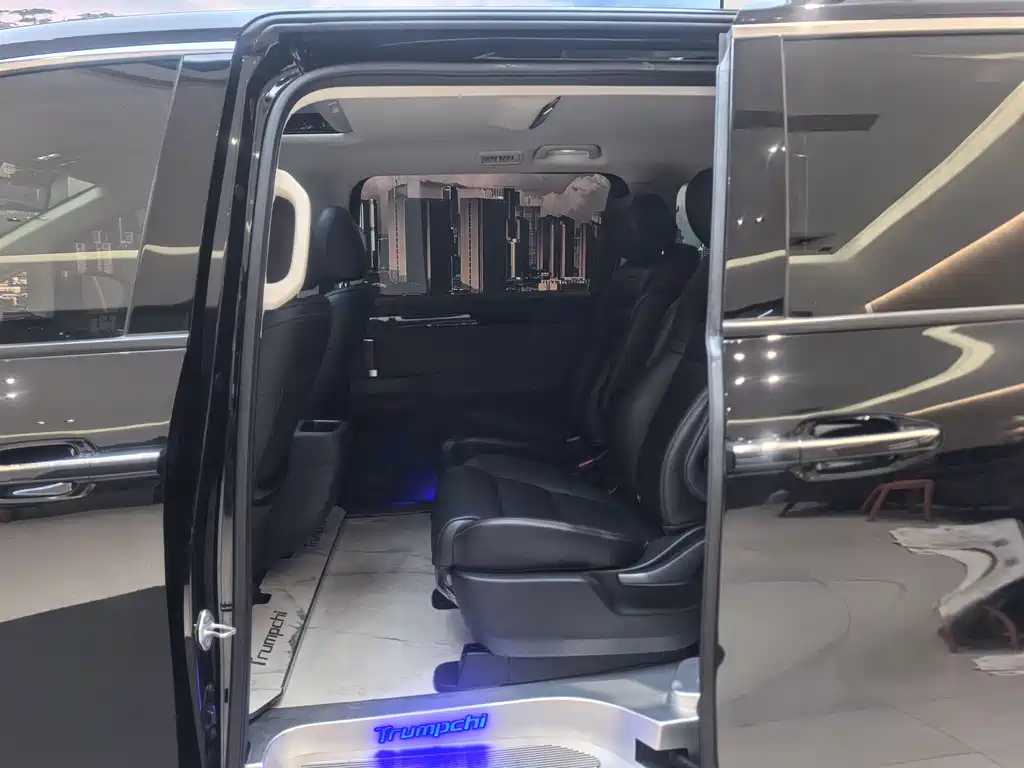 GAC TRUMPCHI E8 NEW ENERGY