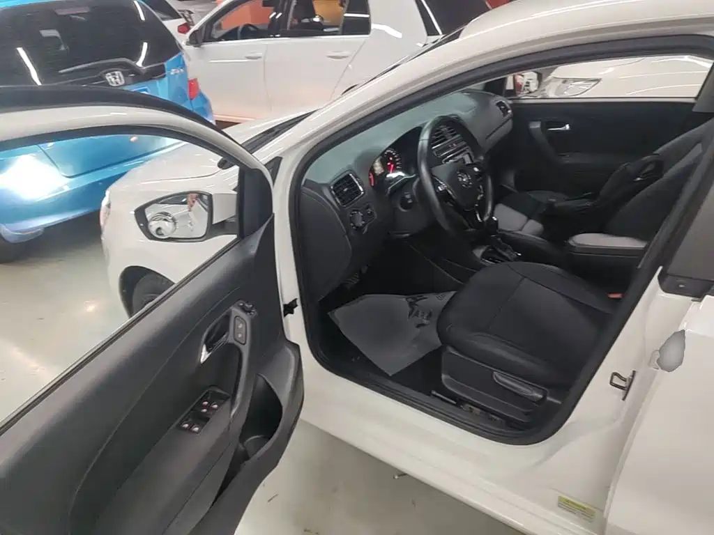 Volkswagen Polo — миниатюра 16