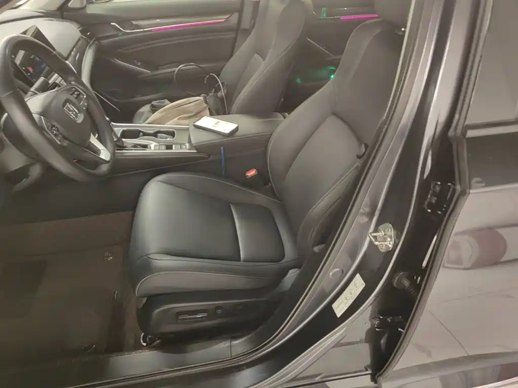 Honda Accord — миниатюра 15