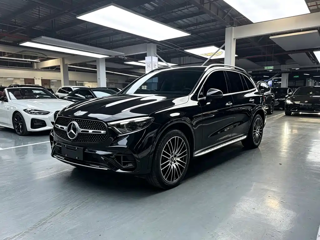 Mercedes-Benz GLC 2025