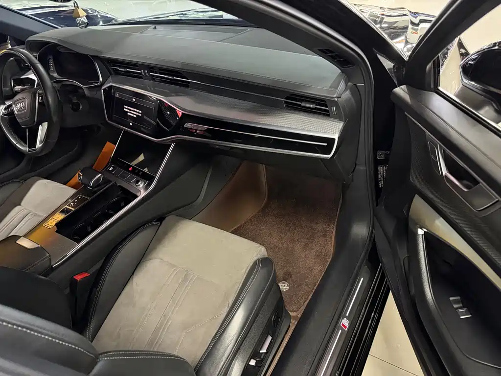 Audi A6L 2023 45 TFSI