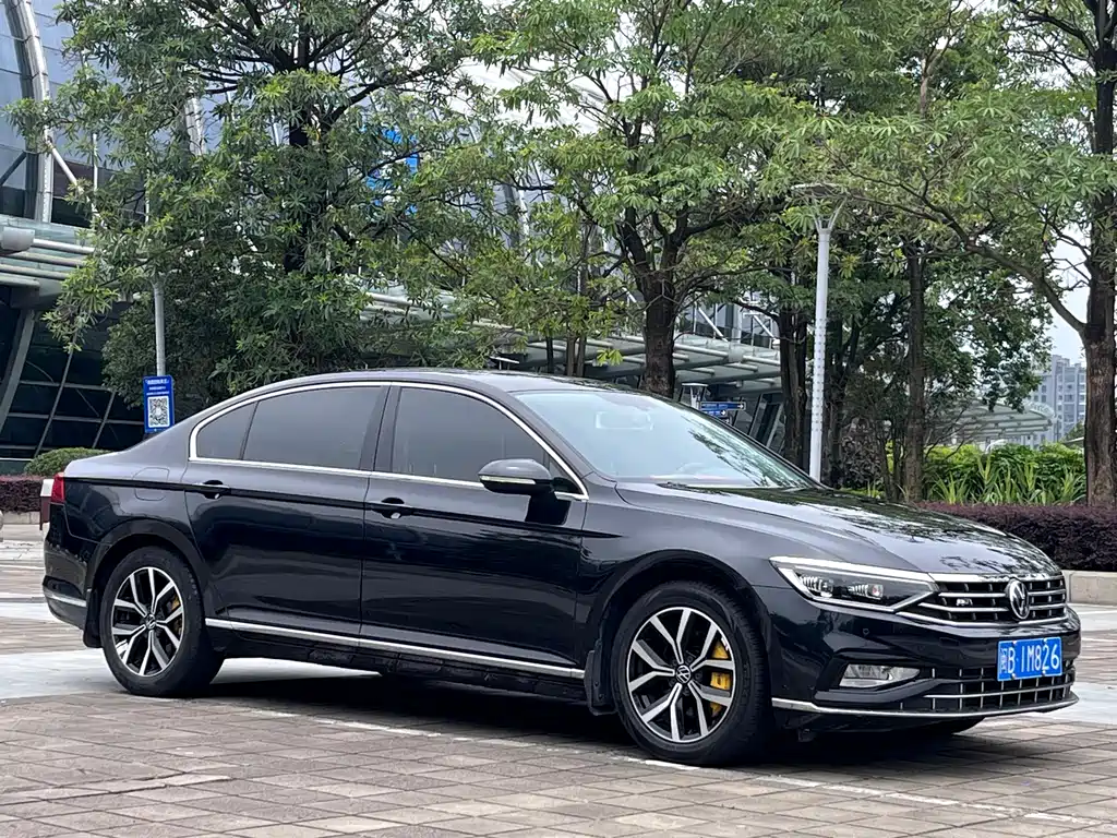 Volkswagen Magotan 2020 330TSI DSG Lead