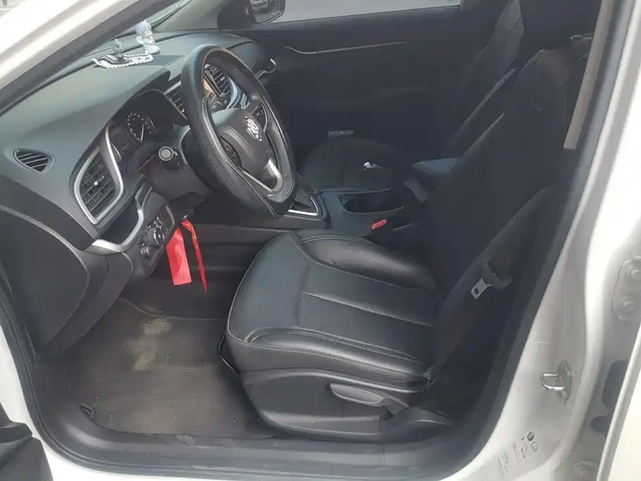 Buick Excelle — миниатюра 9