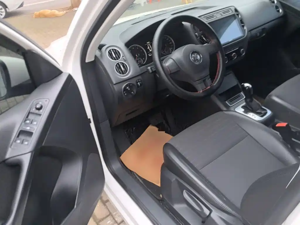 Volkswagen Tiguan — миниатюра 16