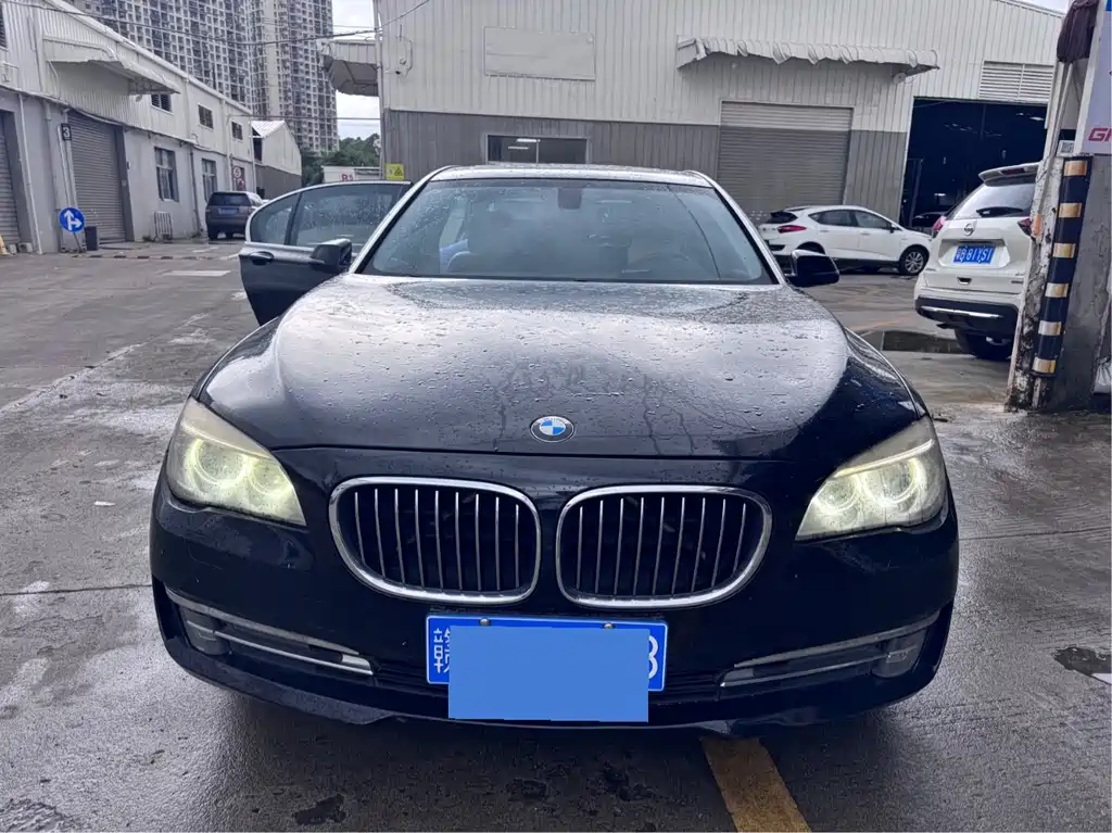 BMW 7 Series 7 2013 730Li Lead