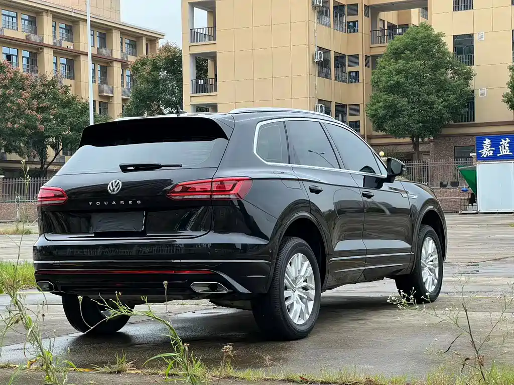 Volkswagen Touareg — миниатюра 9