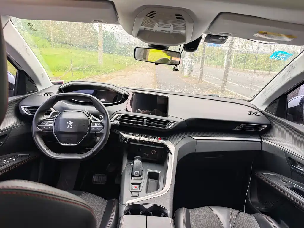 Peugeot 5008 — миниатюра 4