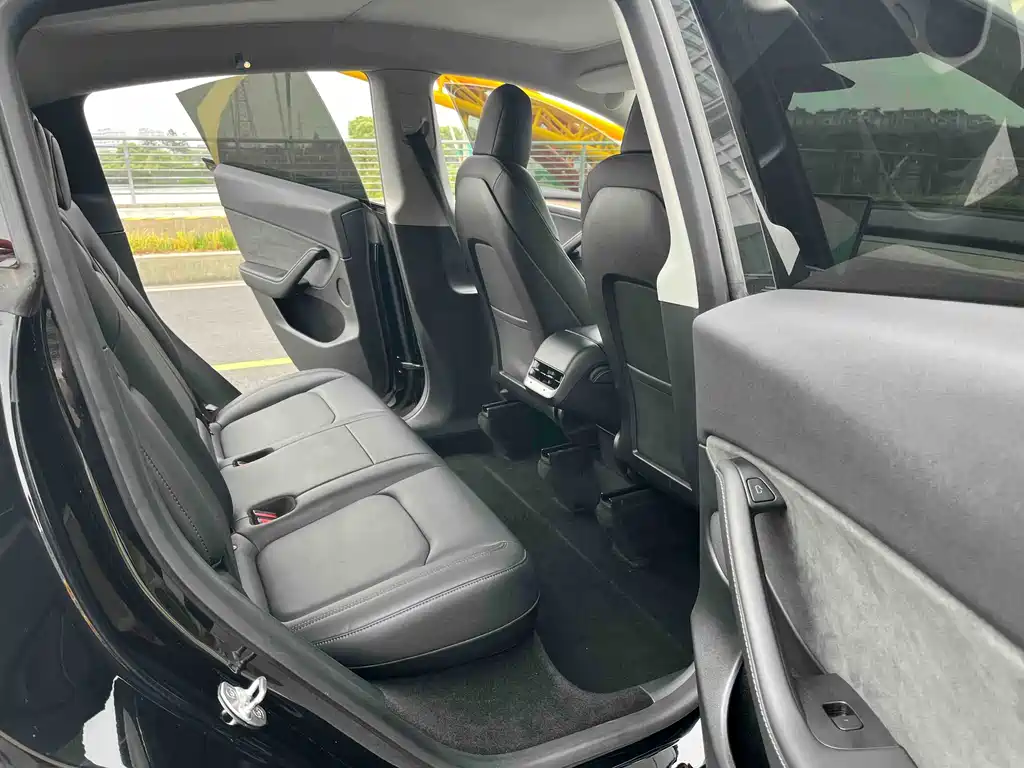 Tesla Model Y 2021 3D7