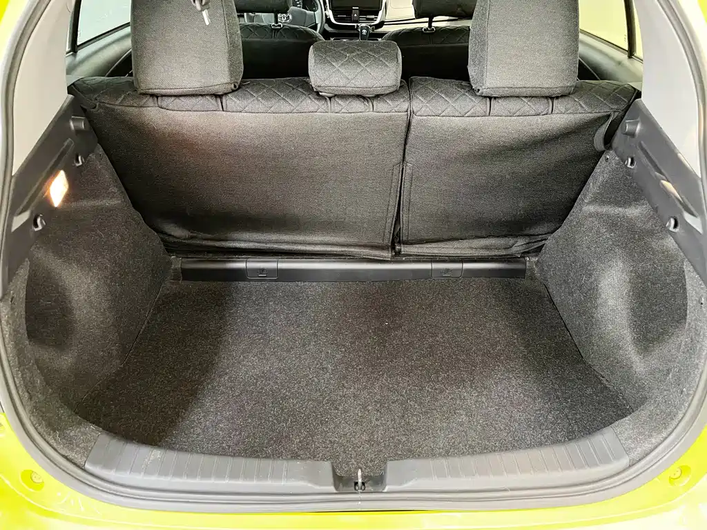 Toyota Yaris L — миниатюра 26