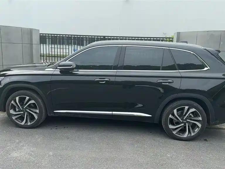 Geely Monjaro L 2023 2.0TD AT Flagship
