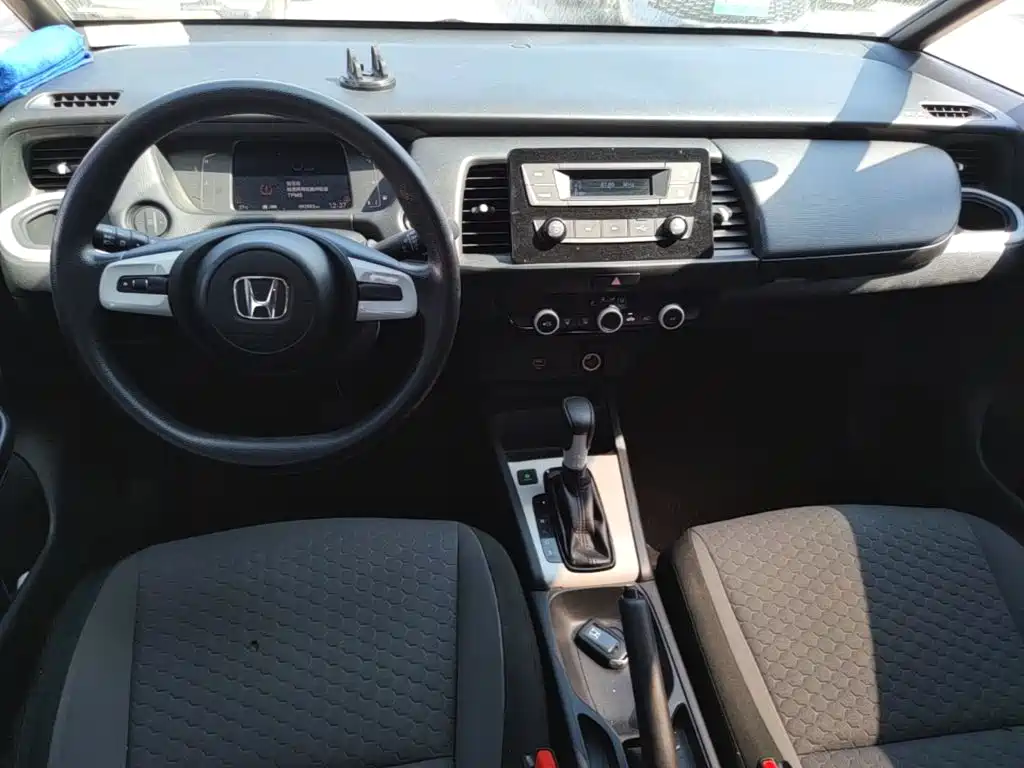 Honda Fit — миниатюра 10