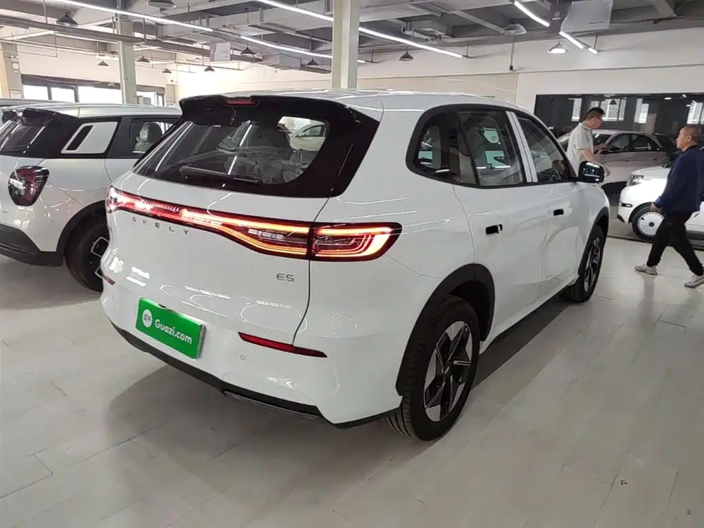 Geely Galaxy Galaxy E5 E5 2026 530km