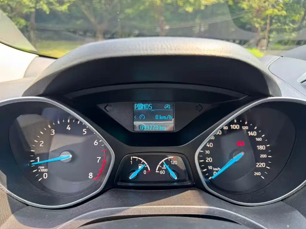 Ford Kuga — миниатюра 10