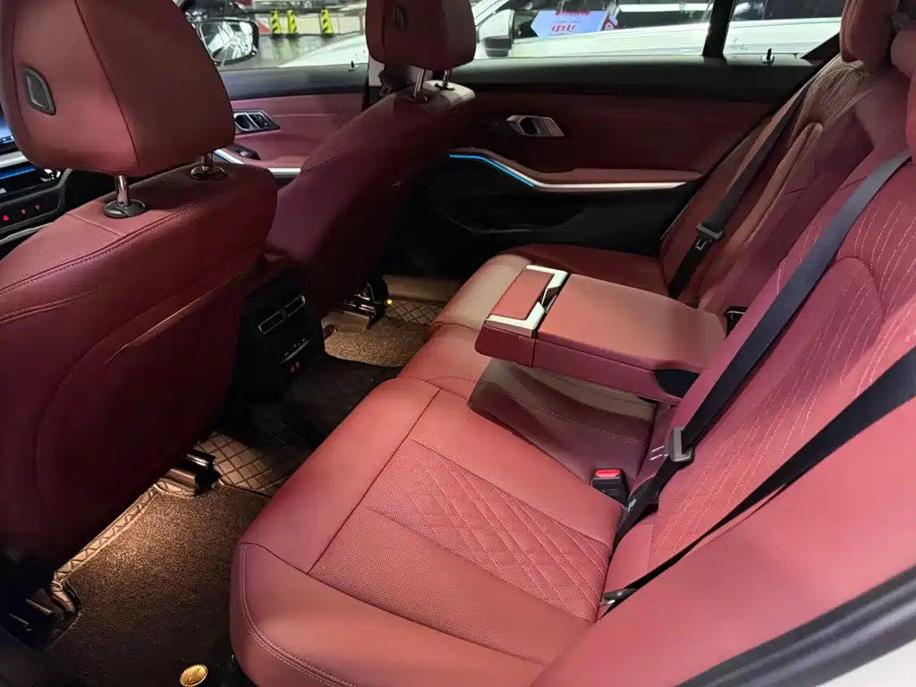 BMW 3 Series — миниатюра 14
