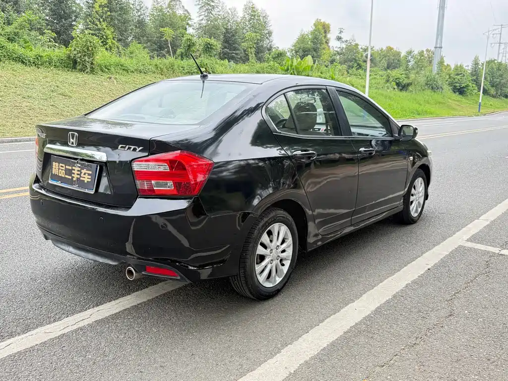 Honda City Classic — миниатюра 6