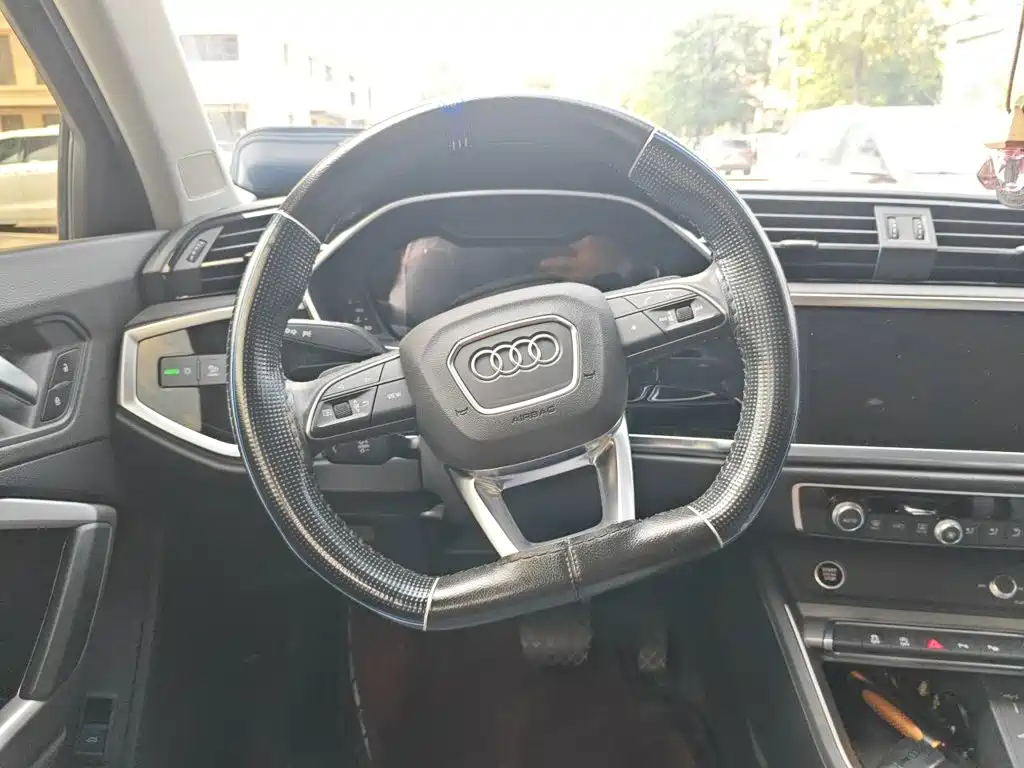 Audi Q3 — миниатюра 7