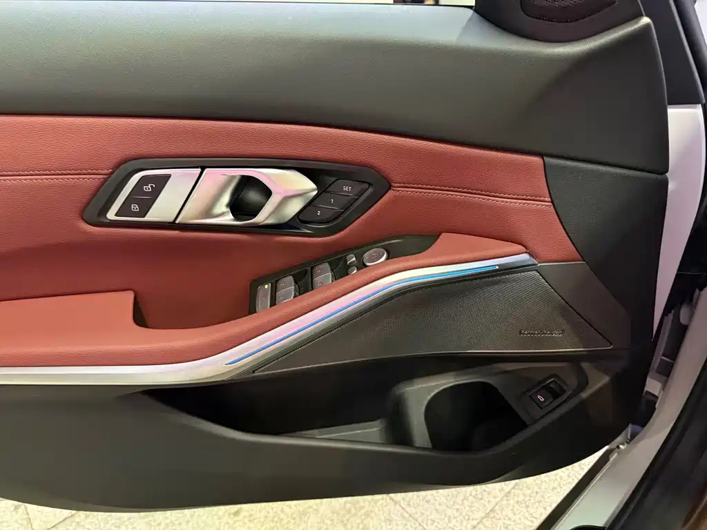 BMW 3 Series — миниатюра 9