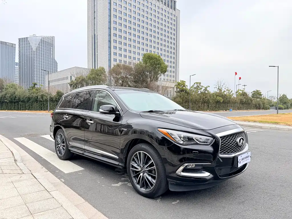 INFINITI QX60