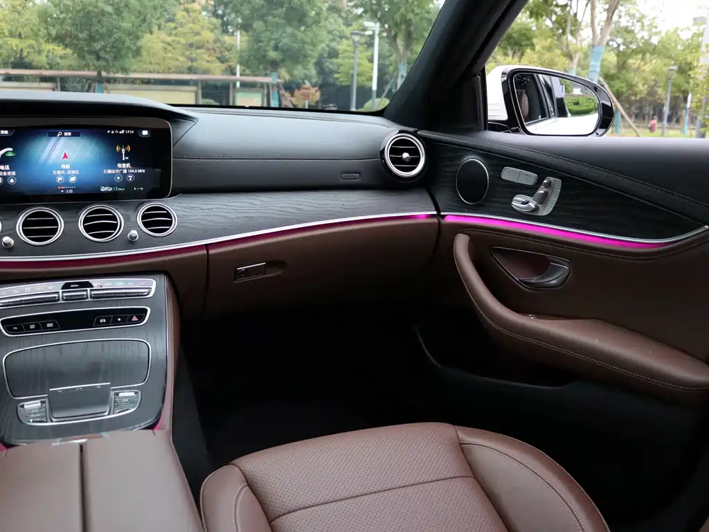 Mercedes-Benz E-Class — миниатюра 19